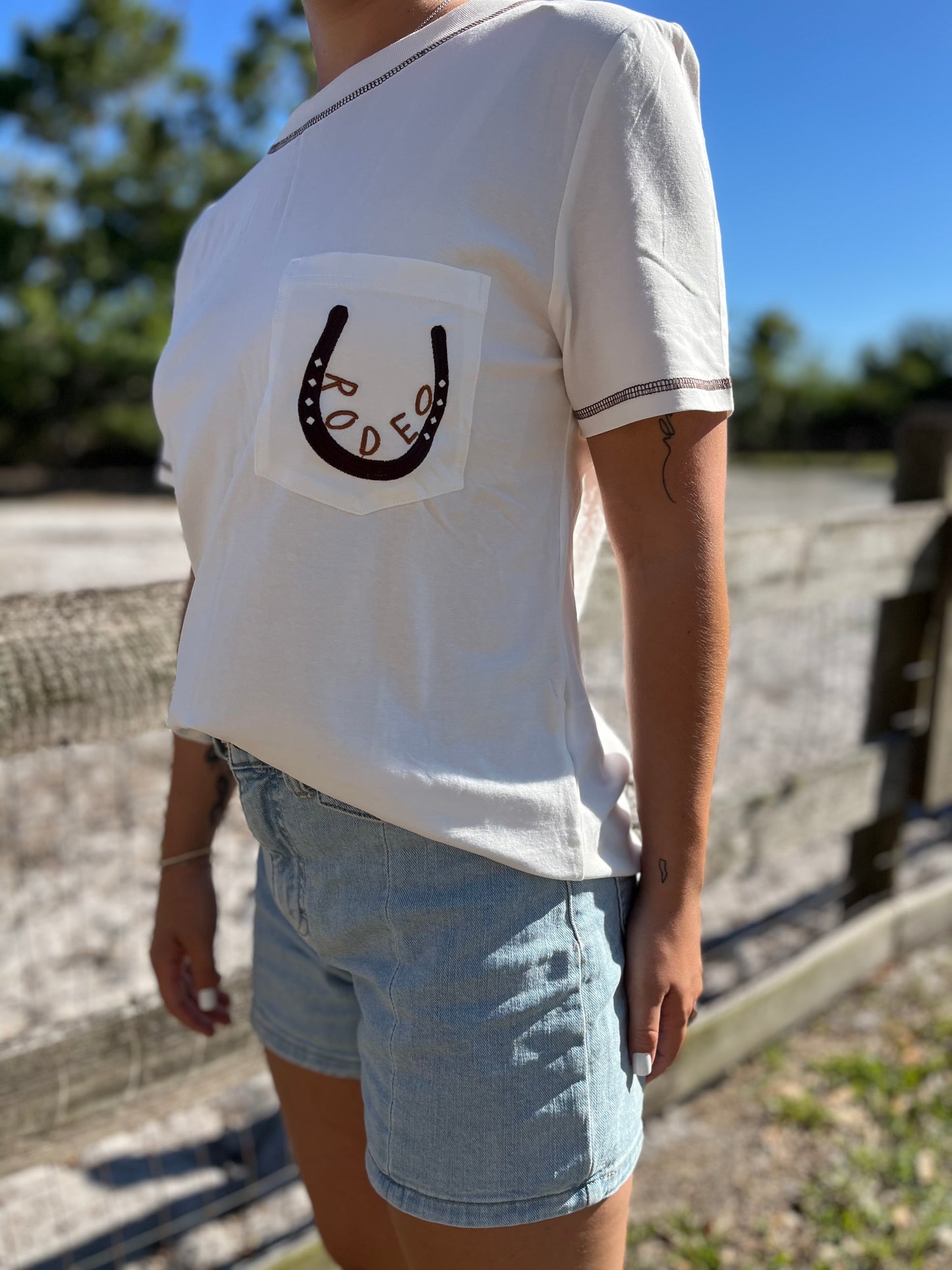 RODEO Western Patch Pocket T-Shirt