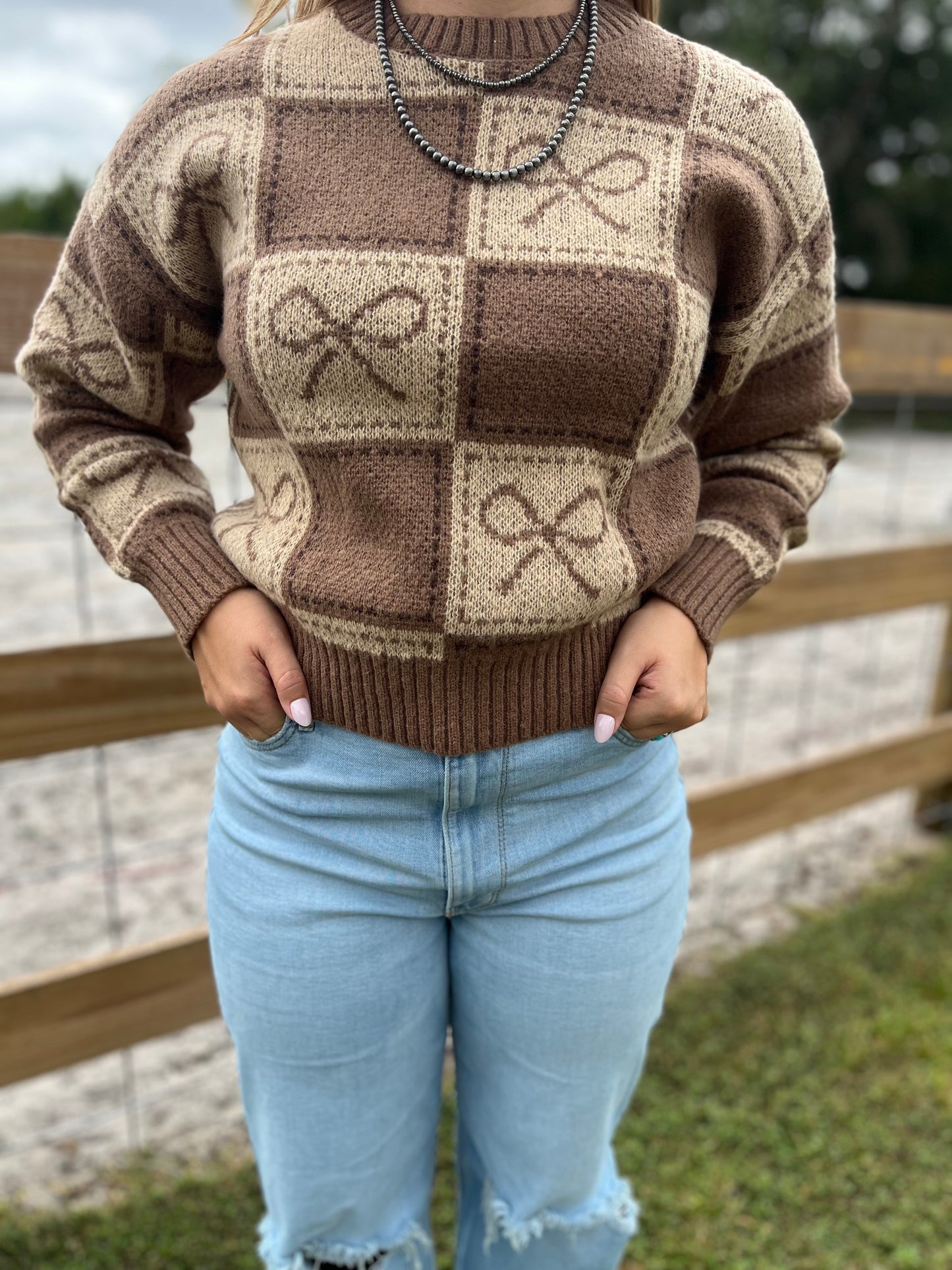 CHECKERED BOW JACQUARD CREWNECK KNIT SWEATER