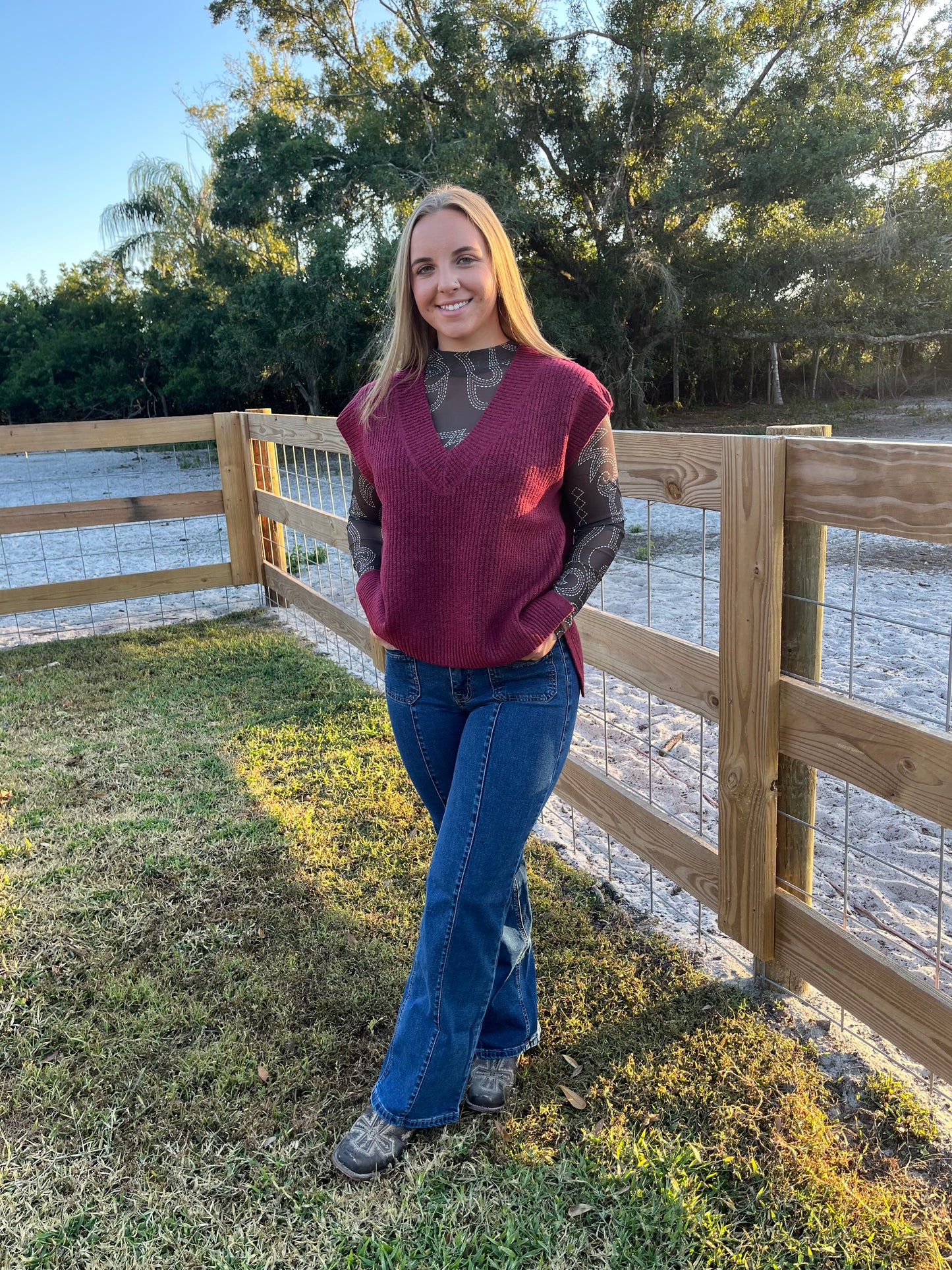 Cabernet oversize Sweater Vest Side Slit