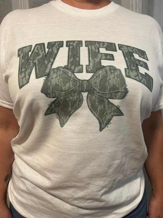 Duck camo Wife T-shirt